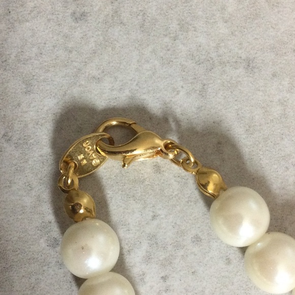 Avon Pearl strand with gold bling necklace - Picture 5 of 6